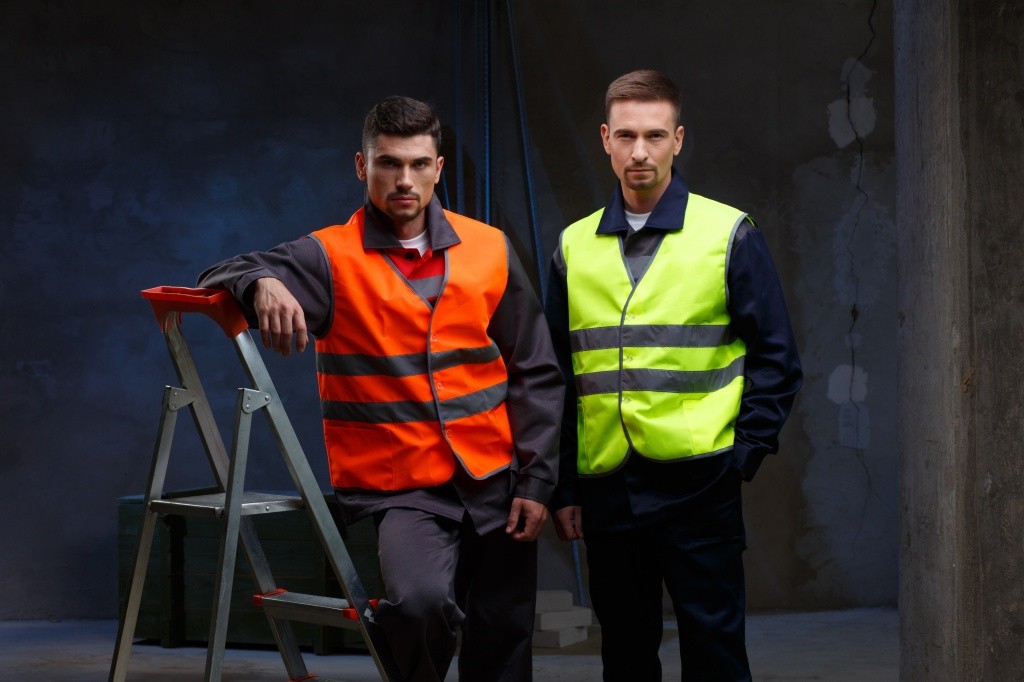 5 секретов выбора сигнальной одежды